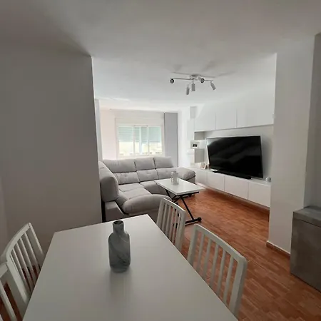 Moderno Recien Reformado Apartment